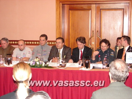 20070207_UNIQA
