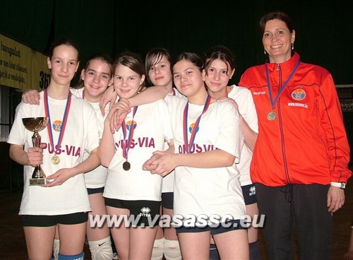 volley-show arany.jpg
